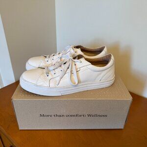 Taos Plim Soul Lux Leather White Sneakers, Women’s 9.5 Genuine Leather Shoes